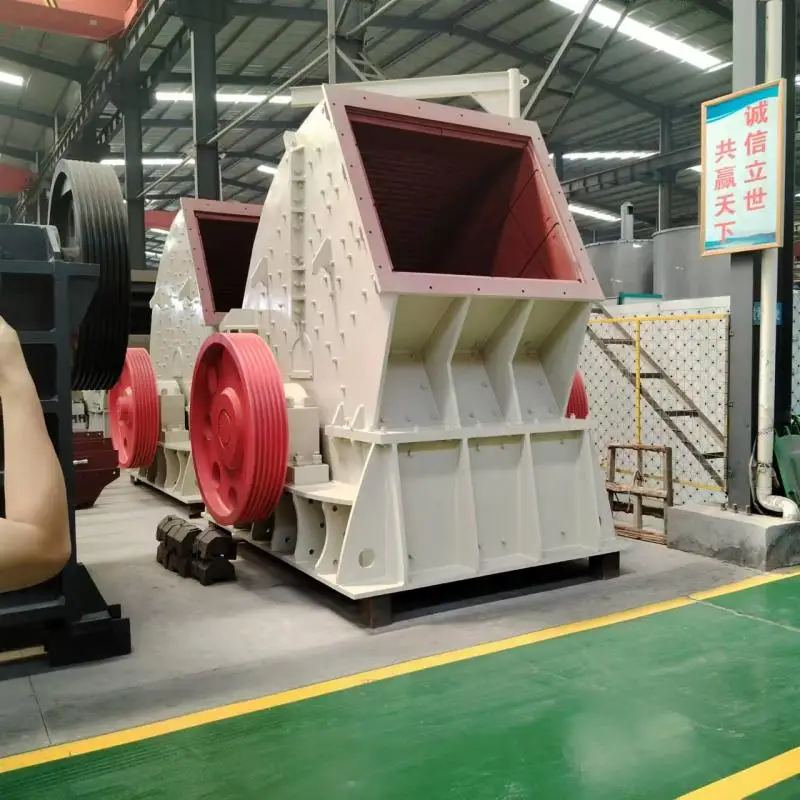 Heavy Hammer Crusher For Highways railways airport runways mines coal mines construction garbage disposal and other industries