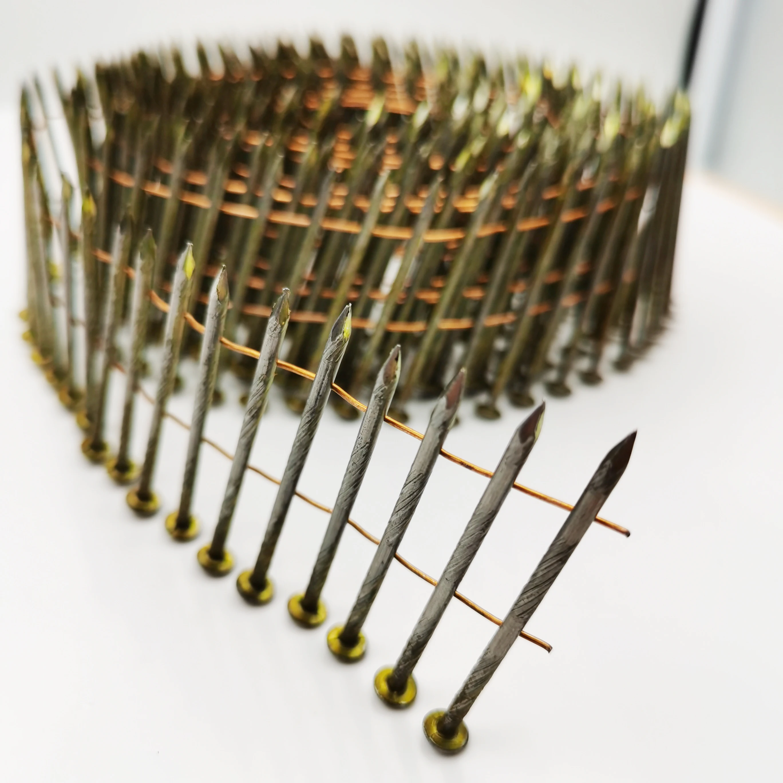 Factory supply High quality Yellow Galvanized coil roofing nail for roofing nail gun