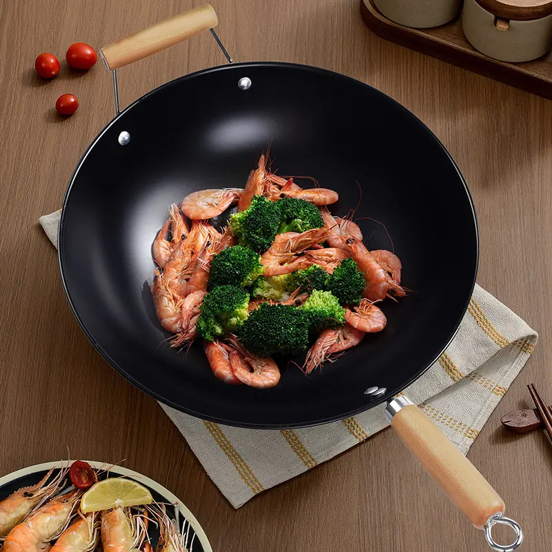 2024 New Design Cookware Pan carbon steel pan with Lotus wood handle Non-stick Pan