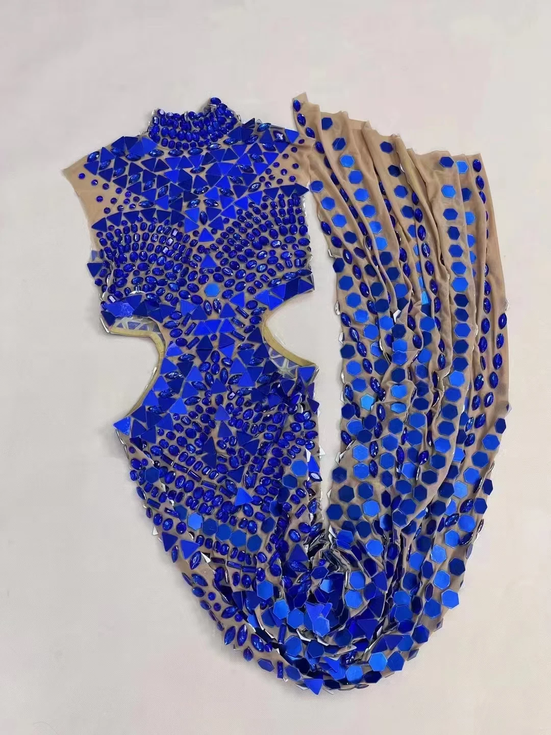 AD1845 Elegant Luxury Ladies Evening Dress Long Sleeve Crystal Rhinestone Embellished High Quality for Parties and Events