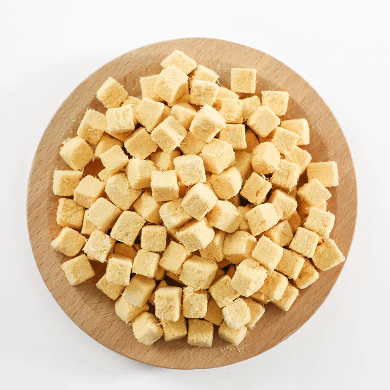 Manufacture Supply Bulk palatability dog cat snack High quality Dry Freeze-Dried Tuna Cubes Pet Food OEM