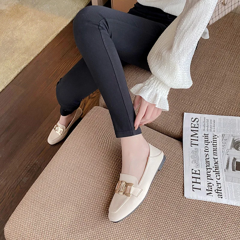205 high quality low price 2023 women loafers ladies flat shoes