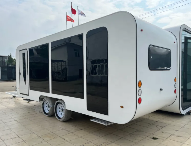 Prefabricated Dining Car Prefab House for Food truck Tiny Coffee House Snack Bars Modern Cafe pod Retail Shops on Wheel