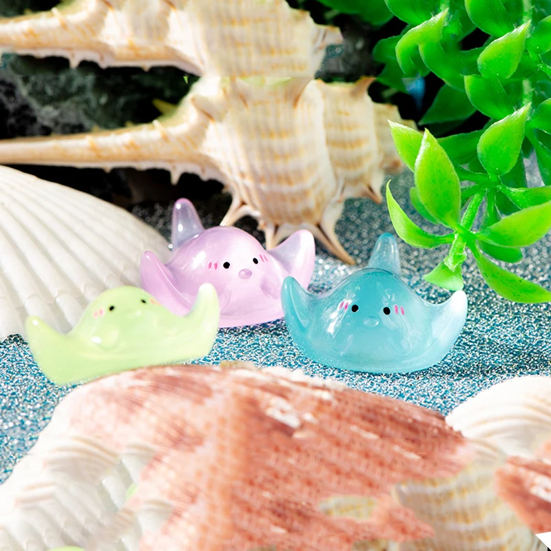10 pcs/set Luminous Glowing Resin Ray Devil Fish Ornaments for Fishbowl Garden Yard Landscape Decorations Desktop Craft Decor