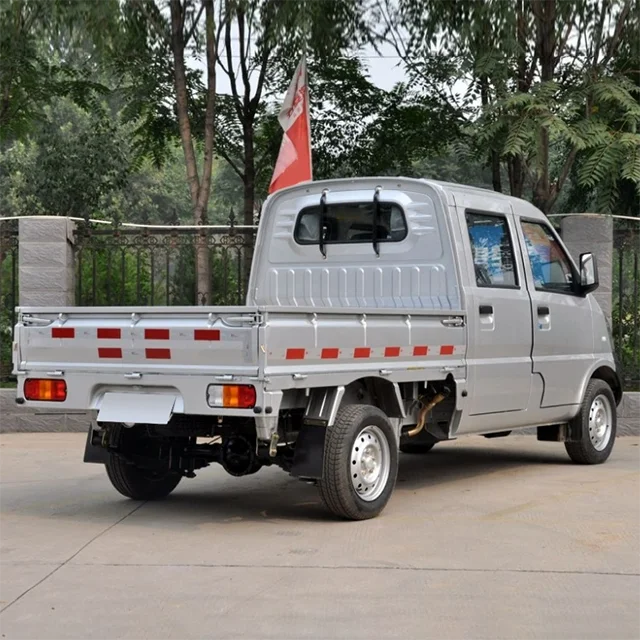 Wuling Rongguang Mini Truck  China 2 Seats Mini Cargo Truck 4x4 Transporter Manual Light Cargo Wuling Mini Truck