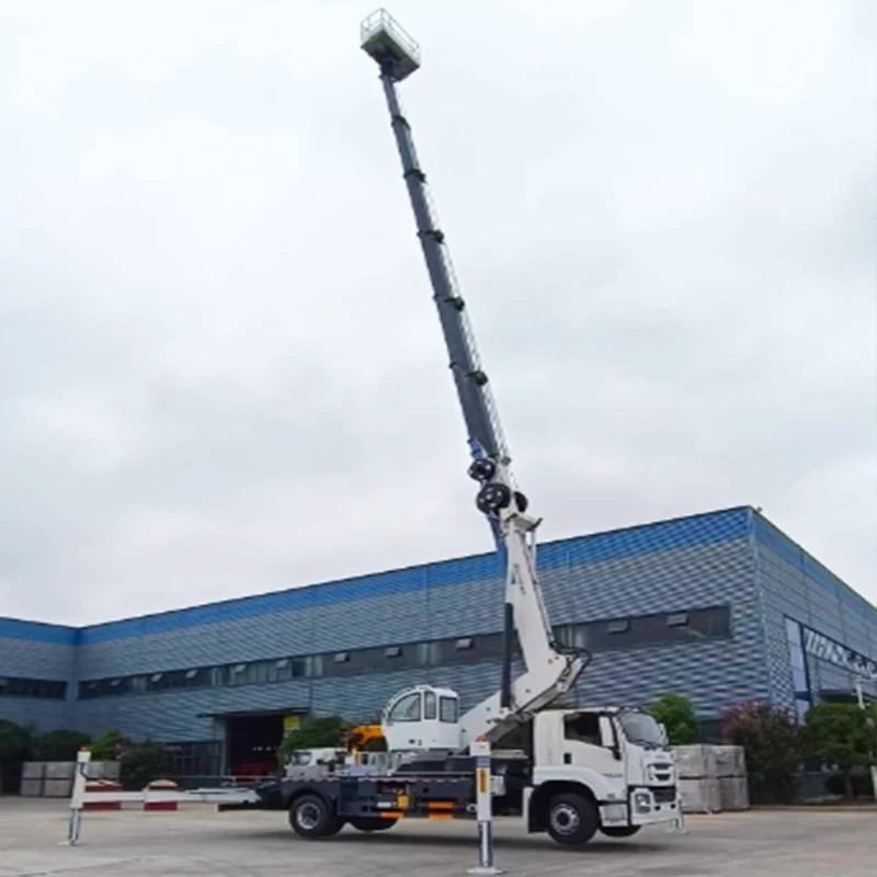 Manufacturer ISUZU GIGA 45m Traffic Lights Maintenance Vehicle 32m Goods Aerial Moving Car 40m Aerial Ladder Truck In Stock