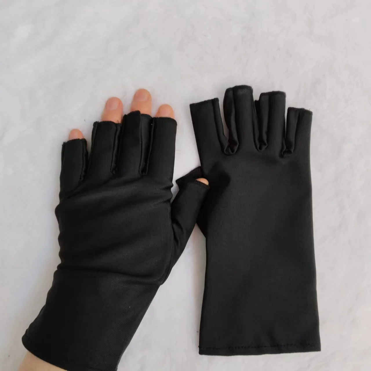 Half Finger Gloves For Manicure Supplies Anti UV Radiation Protection Gloves Protector For Nail Gel UV LED Lamp Tool