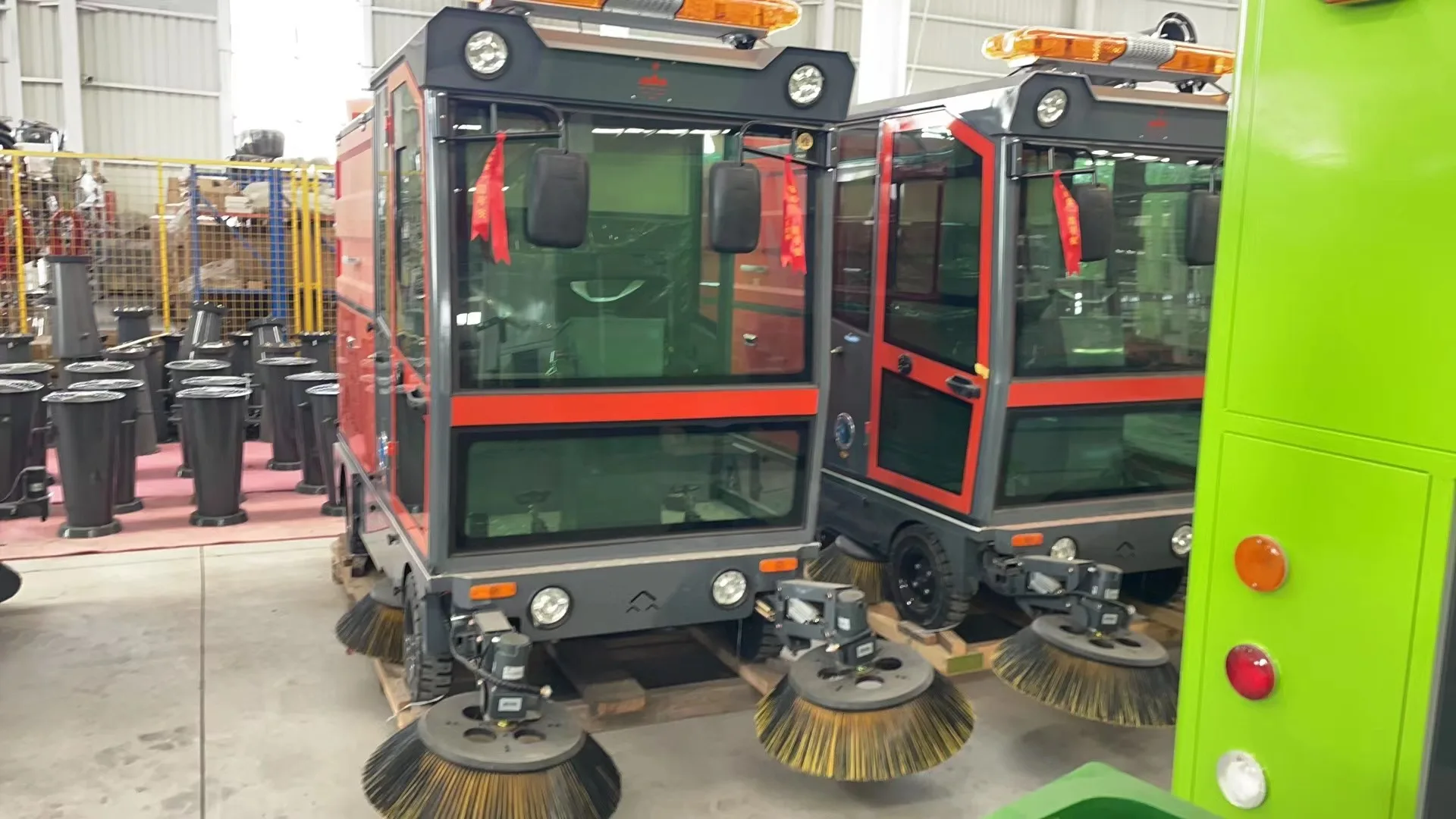 outdoor industry electric sweeper green machine vacuum brooms sweeping car truck