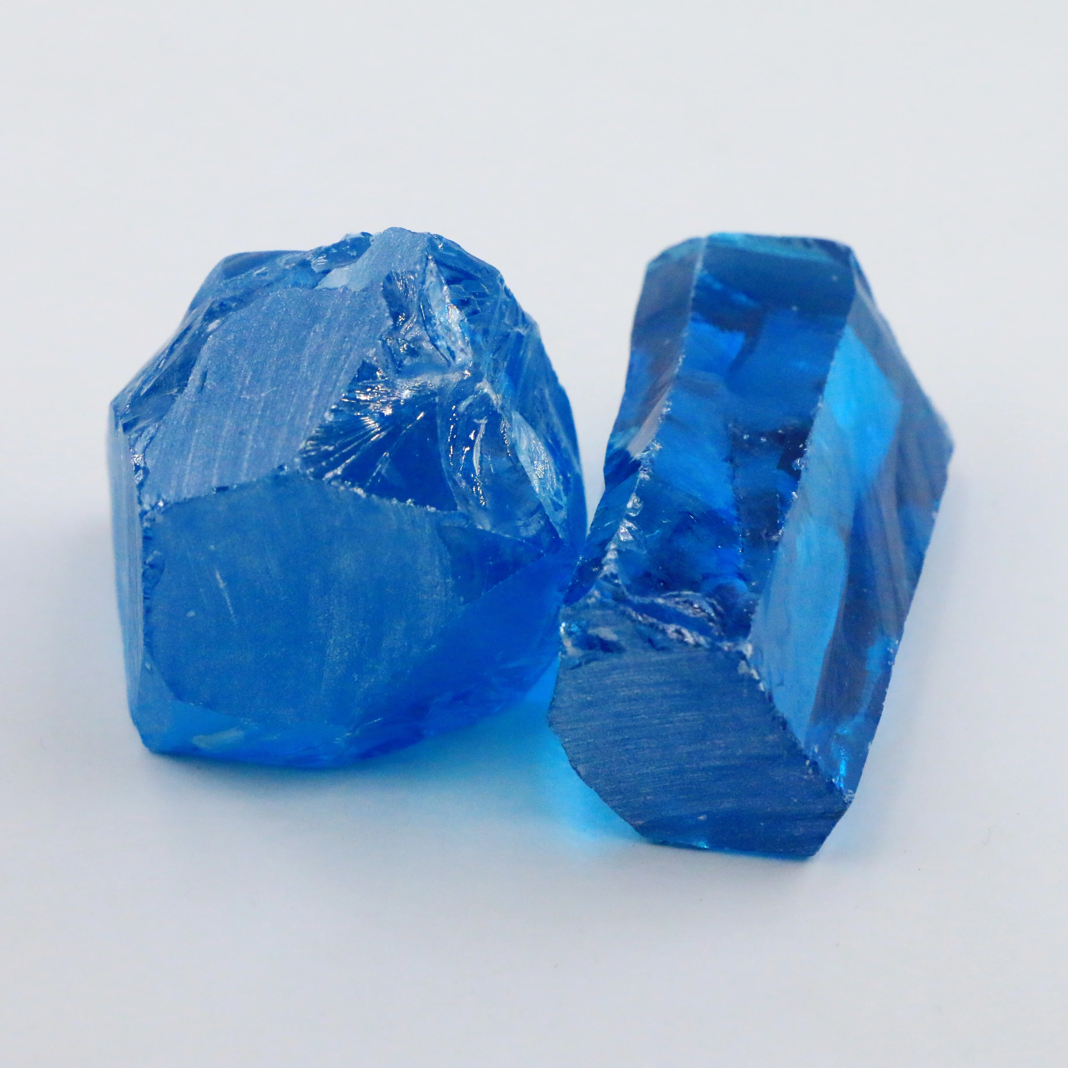 China Factory Price Uncut Rough Cubic Zirconia Aqua Blue CZ Raw Material