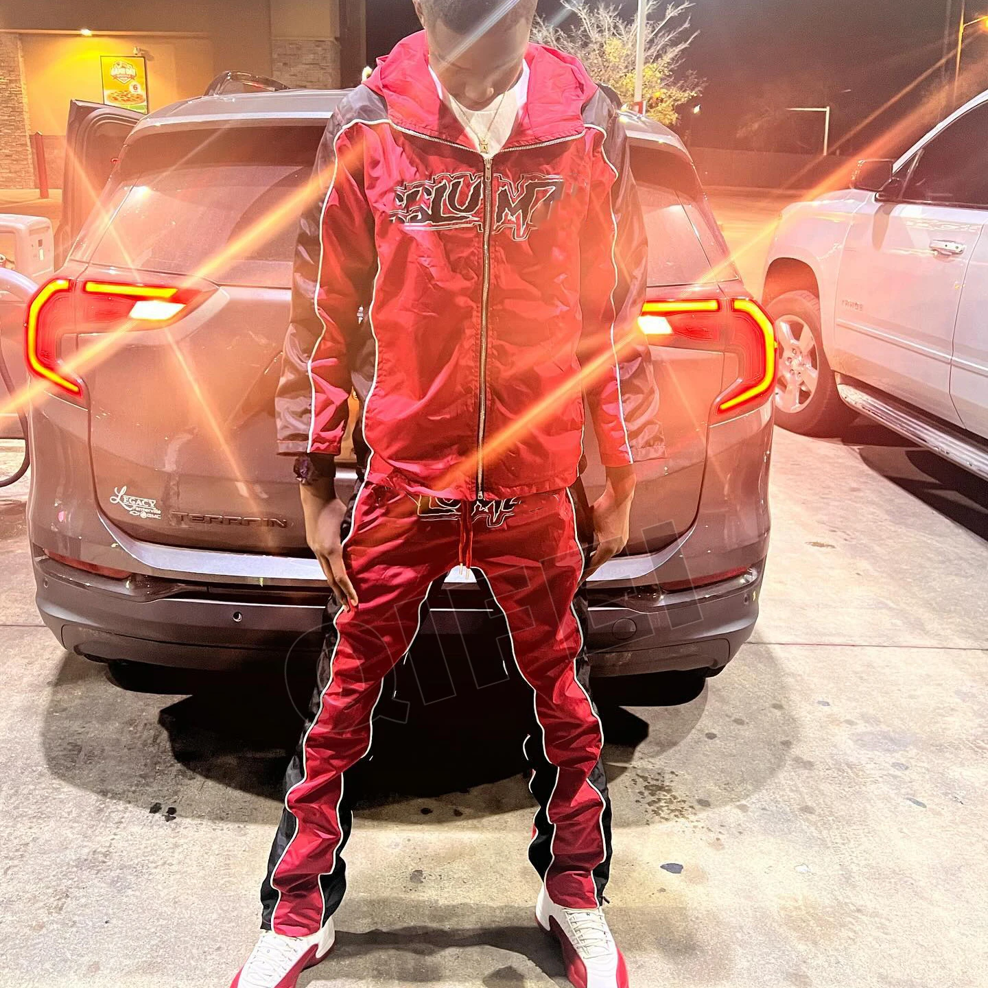 Custom color blocked sweatsuit embroidery 3m reflective jogger track suit zip up jacket windbreaker nylon tracksuit set men