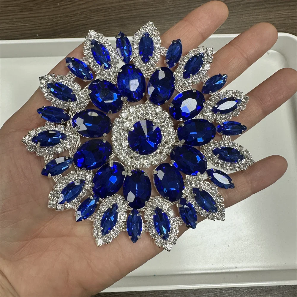 Wholesale  Round Flower Patches Crystal rhinestone applique  Embellishments for Women bridal Dress