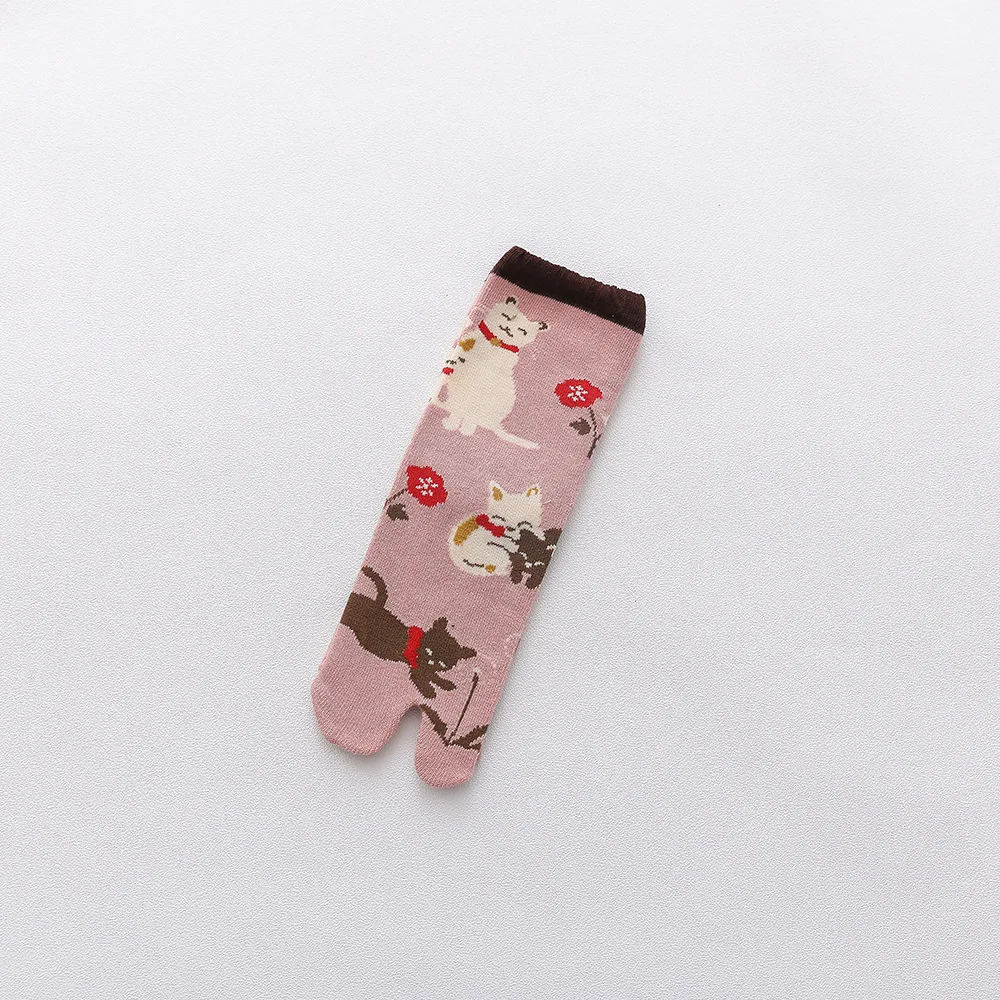 Japanese autumn and winter cartoon fancy two toes fun thermal socks with toes