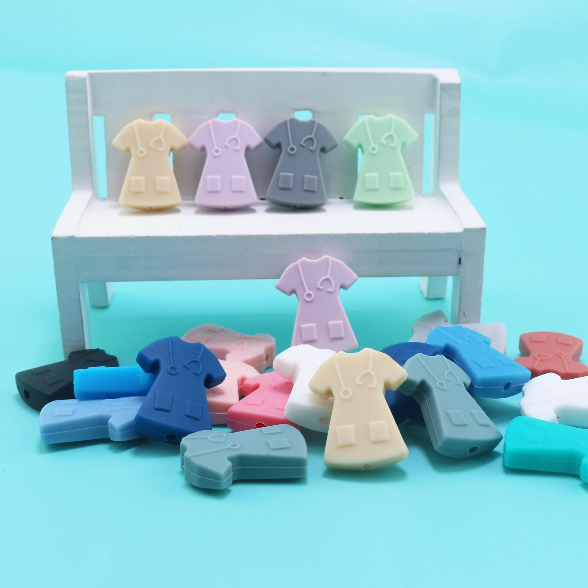 2024 New Customized Design Pen Beaded Nurse Scrub Focal Silicone Beads Character Doctor DR T-shirt Design