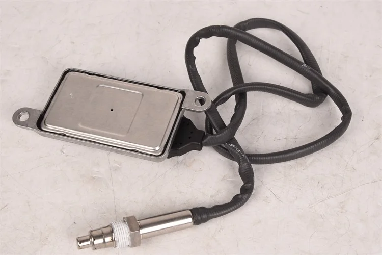 WENSIO Auto Parts 24V Engine Spare Parts 5801754014 5WK96775A Nitrogen Oxygen Nox Sensor For Iveco  Euro 6