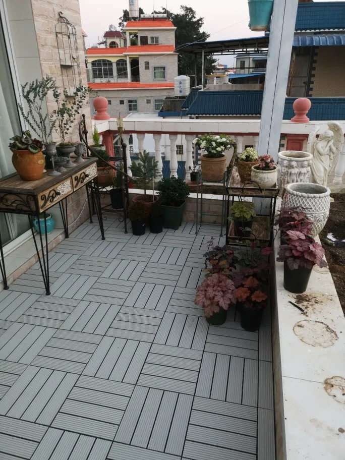 How sales!! 2015 Artificial grass  interlocking WPC diy Tiles (CE,FSC ,SGS)