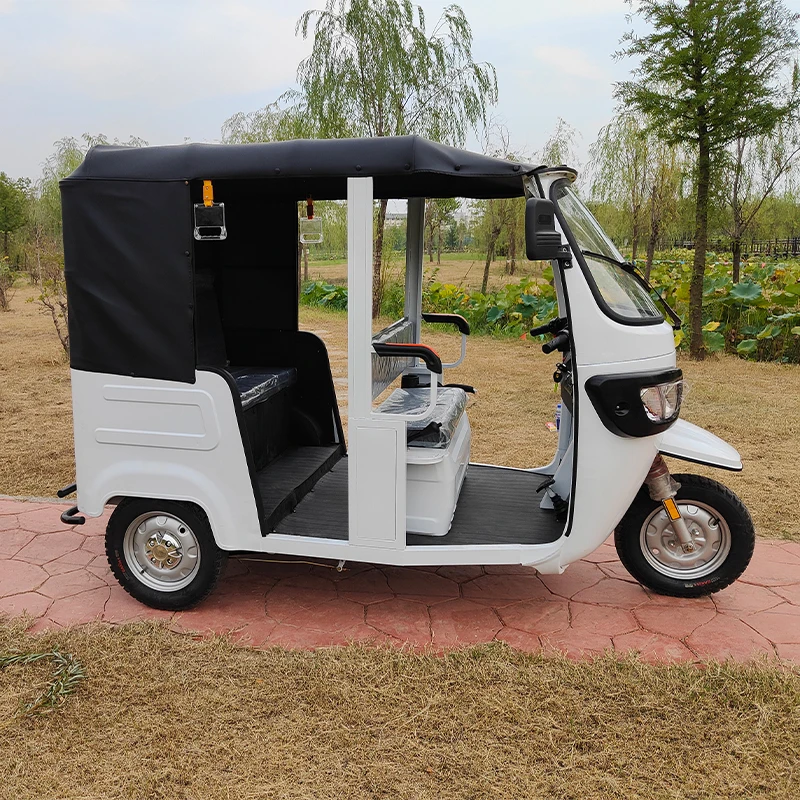 Съемный свинцово-кислотный аккумулятор от Tuk Moto 1800 Вт