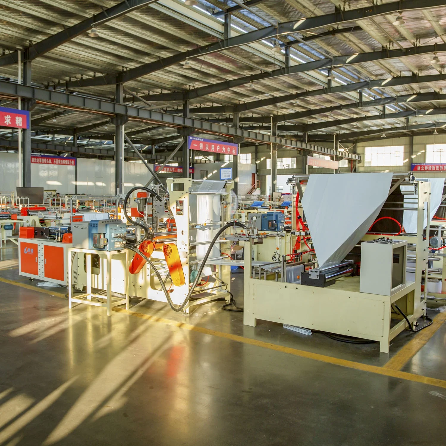 Poly Mailer  Side Sealing Courier Plastic Bag Cutting Making Machine Bagging Machine