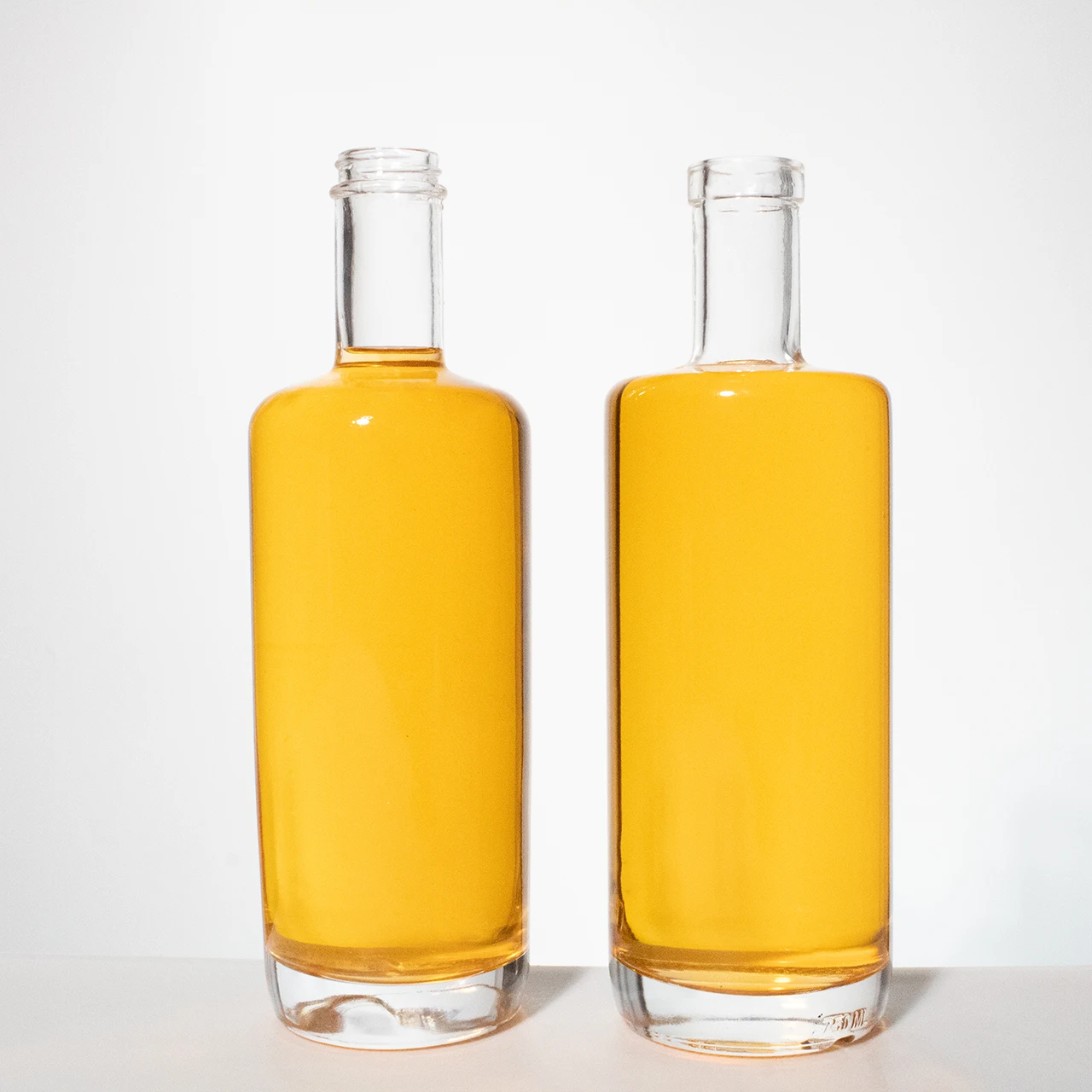 RSG Wholesale 500ml 750ml 1000ml High Borosilicate Glass Bottle For Liquor Whisky Gin Vodka Rum Tequila
