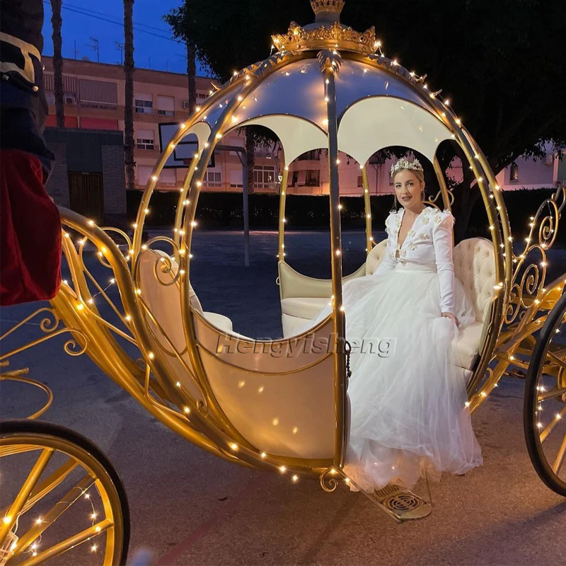 Princess Luxury Pumpkin Wedding Carriage Romantic Stylish Electric Horse Carriage Made of Steel Factory Price
