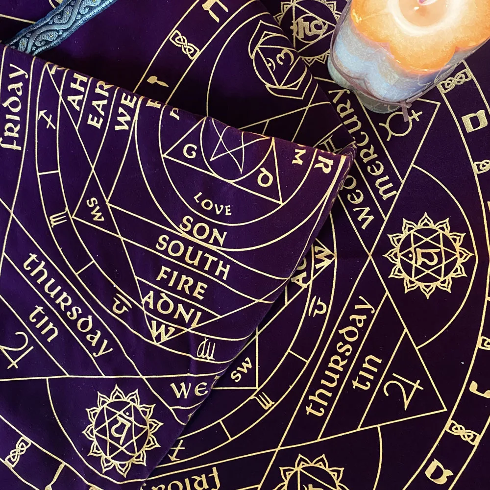 Скатерть для тарота с изображением оракла гадания алтаря бархатный коврик настольная игра астрология карт