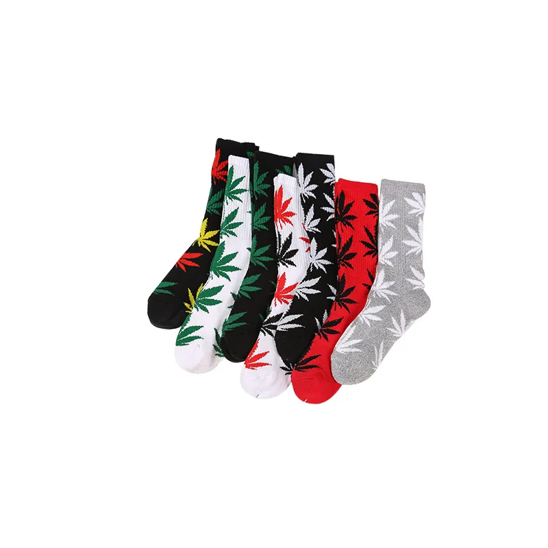 
Custom high quality weed socks wholesale unisex socks trendy maple leaf crew socks 