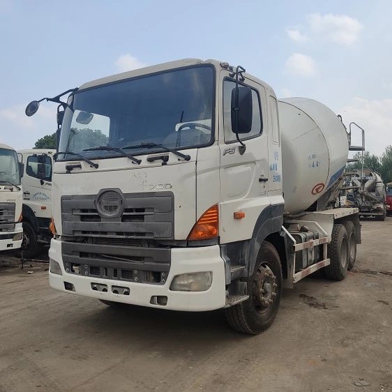 Used Concrete Mixer Truck HINO/Fuso/Isuzu/Nissan/Mitsubishi/Zoomlion mixer truck for sale