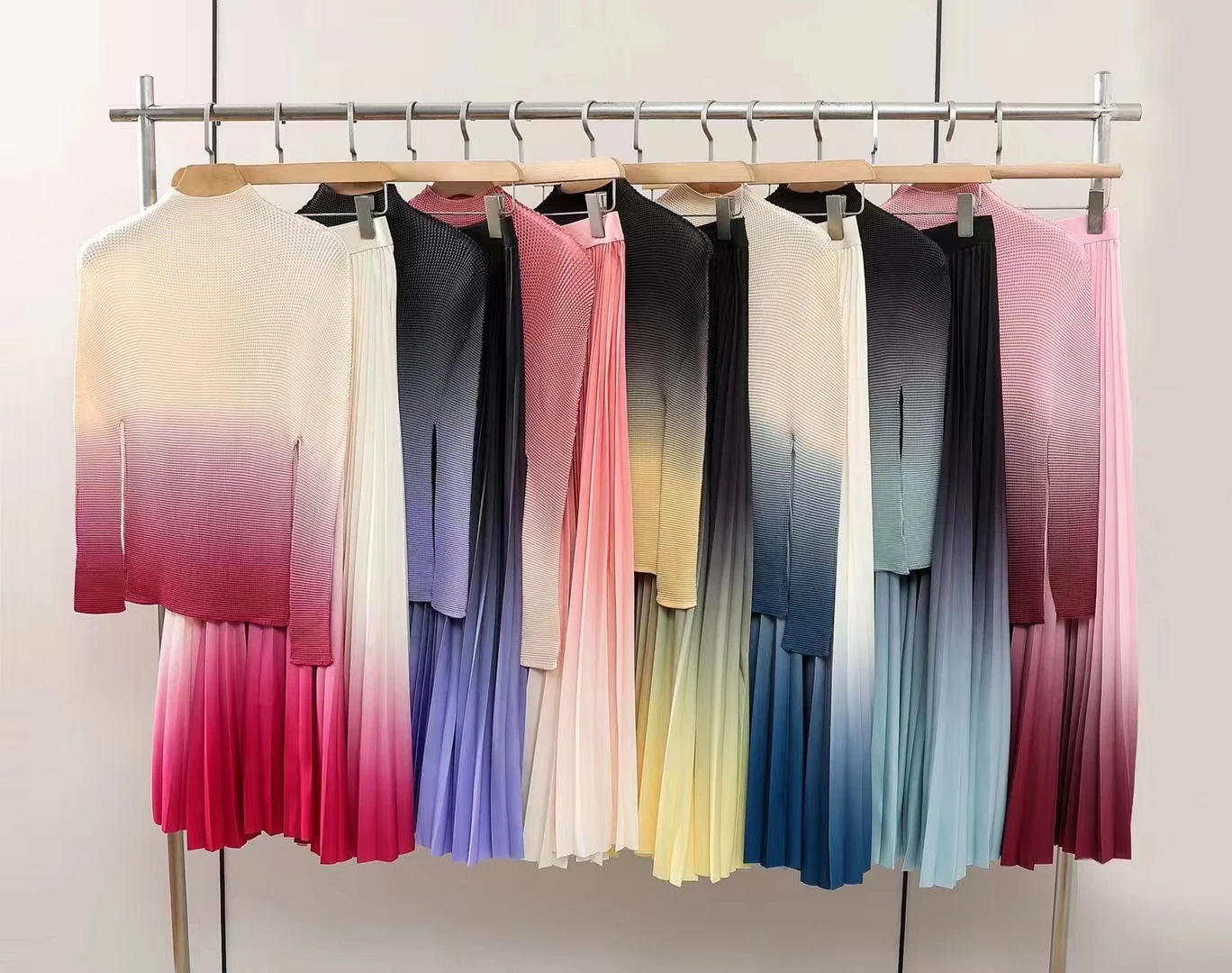 2023 New  Miyaki Pleated Full Sleeve Two Piece Casual Suit New Summer Printed Slim T-shirt And Long African Print Skirts Sets