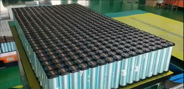 3.2V 12.8Ah 3310 Cylindrical Lithium Iron Phosphate Batteries 3.2V Cells 15Ah