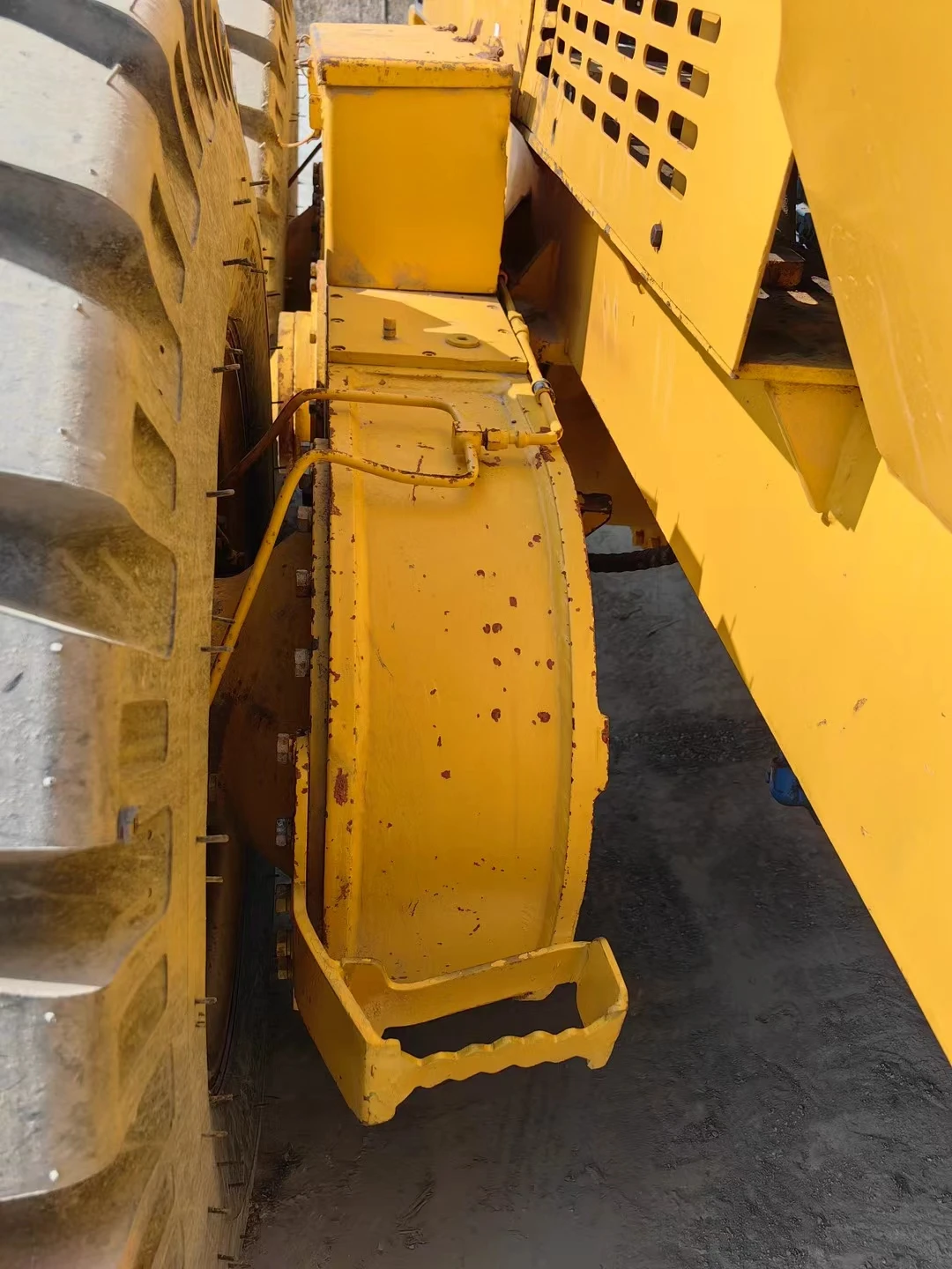 SHANTUI SG21-3 Motor Grader Secondhand with Good Performance Land & Road Use Available at Cheap Price