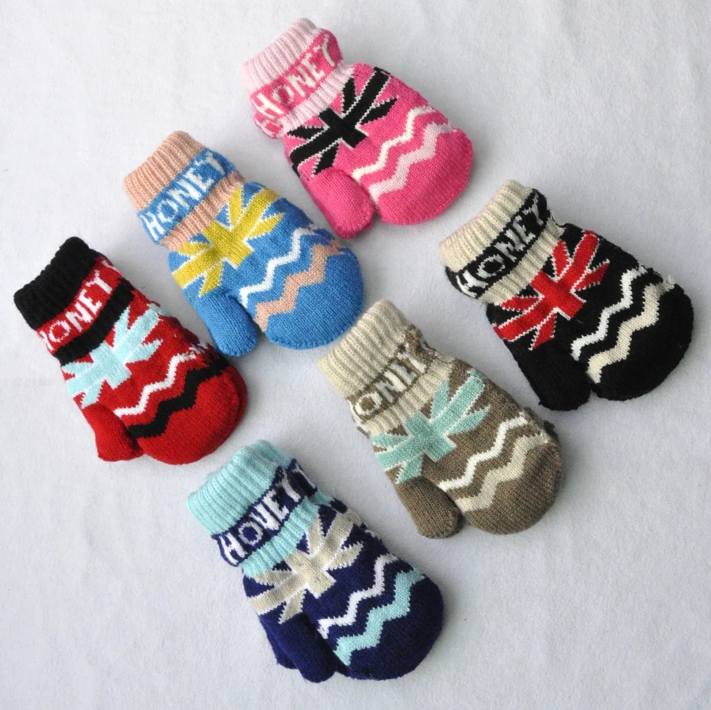 3-5 years two fingers cheap Winter kids children leaf gloves mini Red Blue Black Pink Khaki knitted smart tips gloves