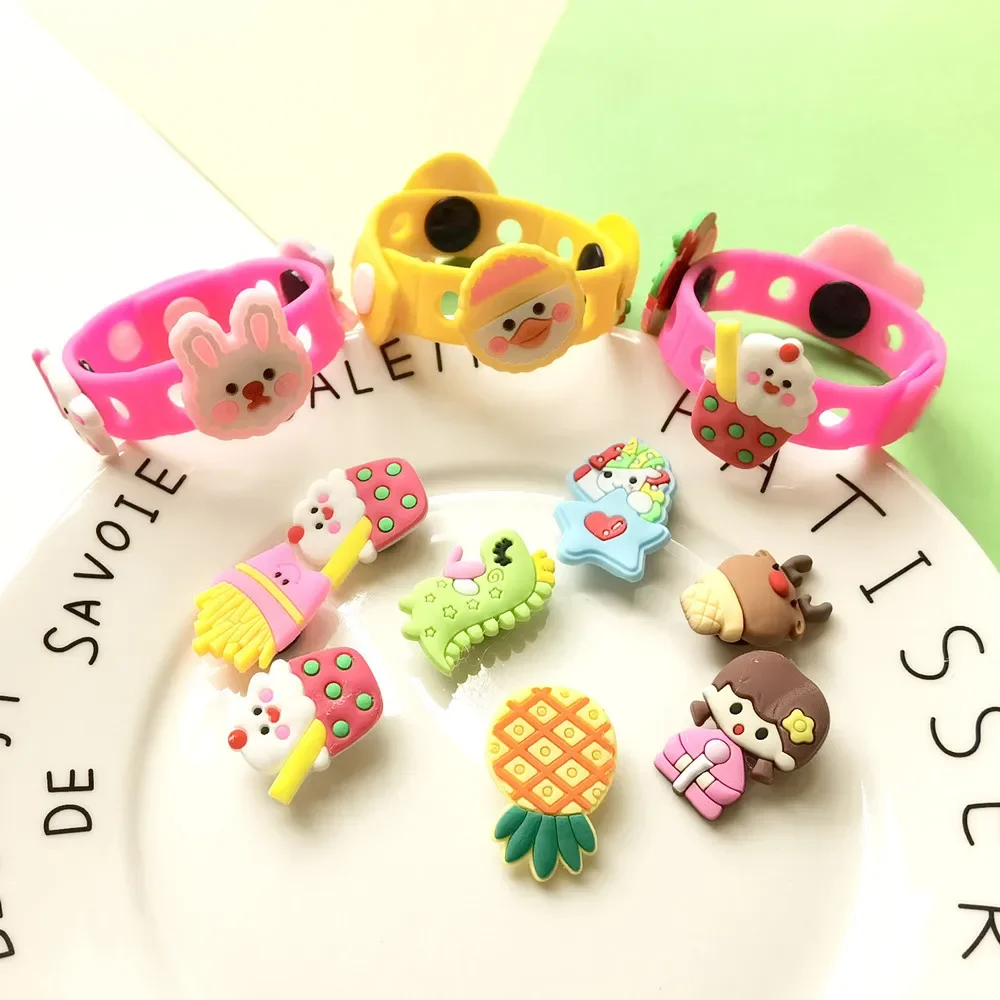 Custom 3D Logo Cartoon Animal Charm Kids Silicon Sport Dinosaur Rubber Fashion Charm Silicone Bracelets With Charm