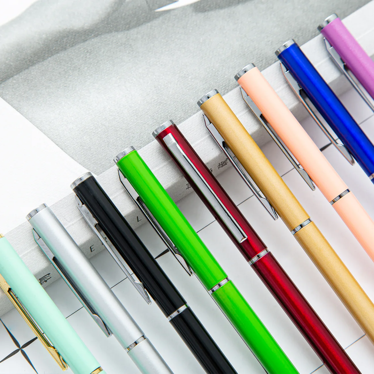 Wholesale Metal Multi Colour Ballpoint Pen with Custom Logo Pen for Corporate Advertising Gifts