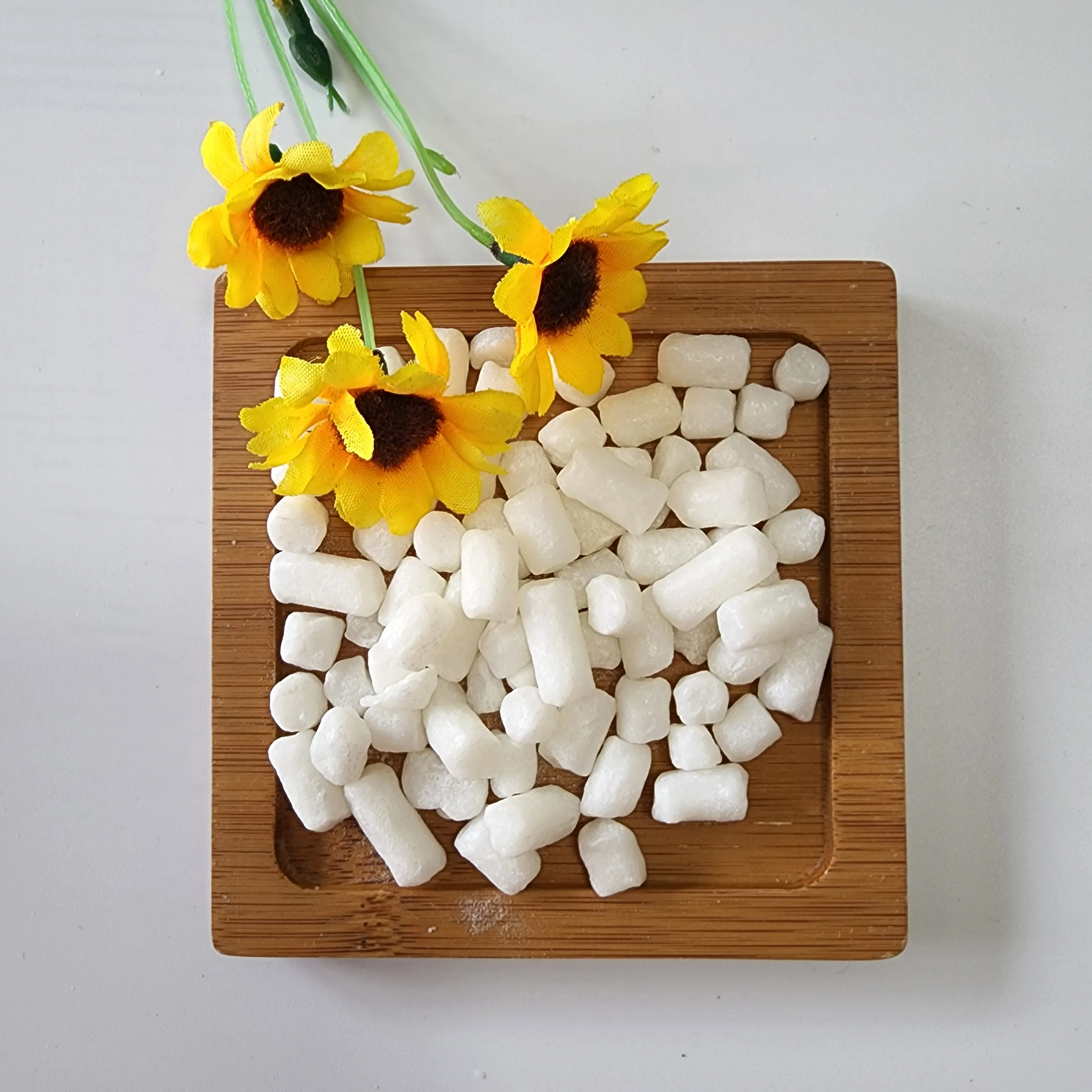 The factory sells soap granules directly