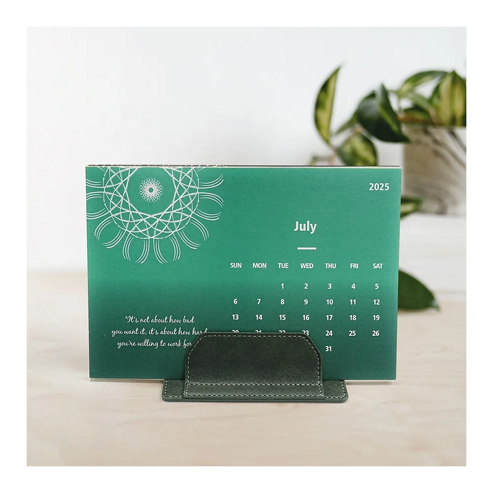 Low MOQ Custom logo Muslim Hijri 2025 calendar Arabian Weekly Monthly Memo Diary PU leather Desktop Planner Paper desk Calendar