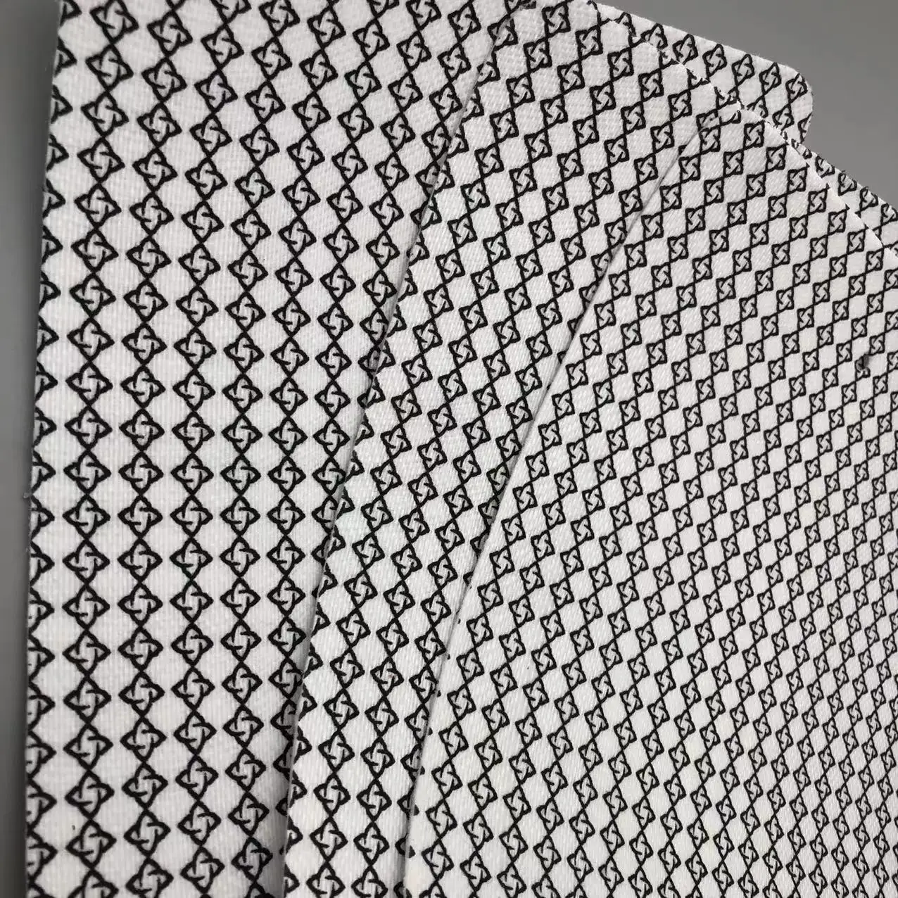 Hot Sale Chinese  Polyester Felt Factory Wholesale 100% Excellent Nonwoven Needle Punched Felt Non Woven Lining Fabric