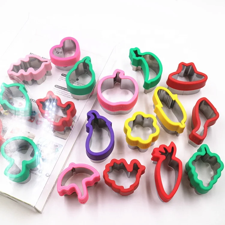 
Thanksgivinig biscuit mold set with handles turkey shaped cookie cutter set eggplant squirrel nuts fondant cutter 