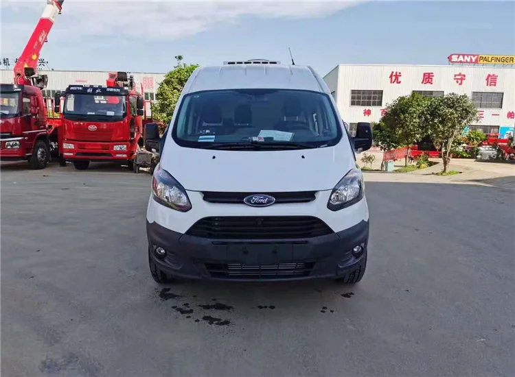 Minibus Double Cab freezer Small Refrigerated Trucks Light Frozen Vehicle 4x2 New Truck Low Price 1-10 Ton -18-0 Degree for sale