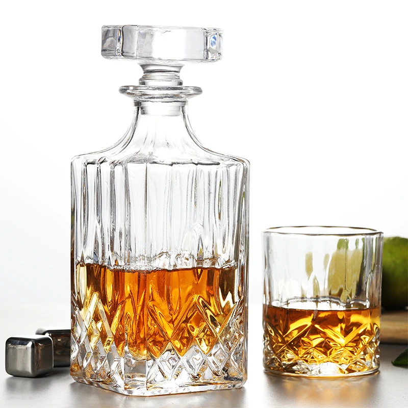 750ML Factory Hot Selling Crystal Glass Wine Bottle Giftbox Vodka Liquor Whisky Decanter