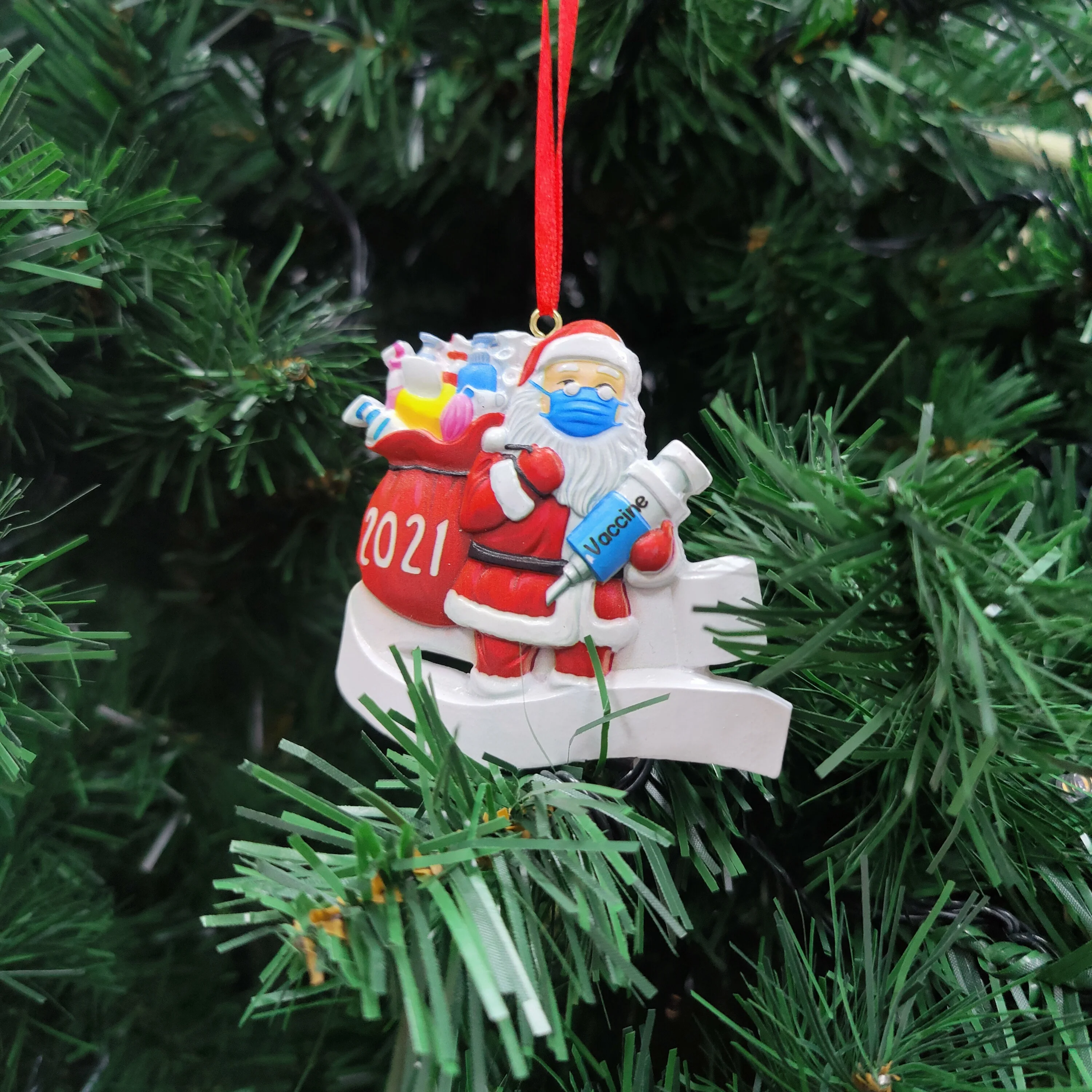 Factory Supply 2021 Christmas 0rnaments Vaccine With Family Name LED Tree Hanging  Ornament