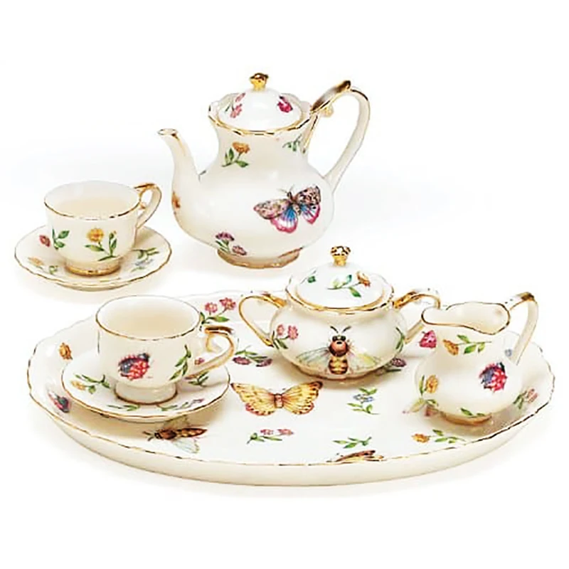 Керамический чайник ручной работы и чайный набор для дома