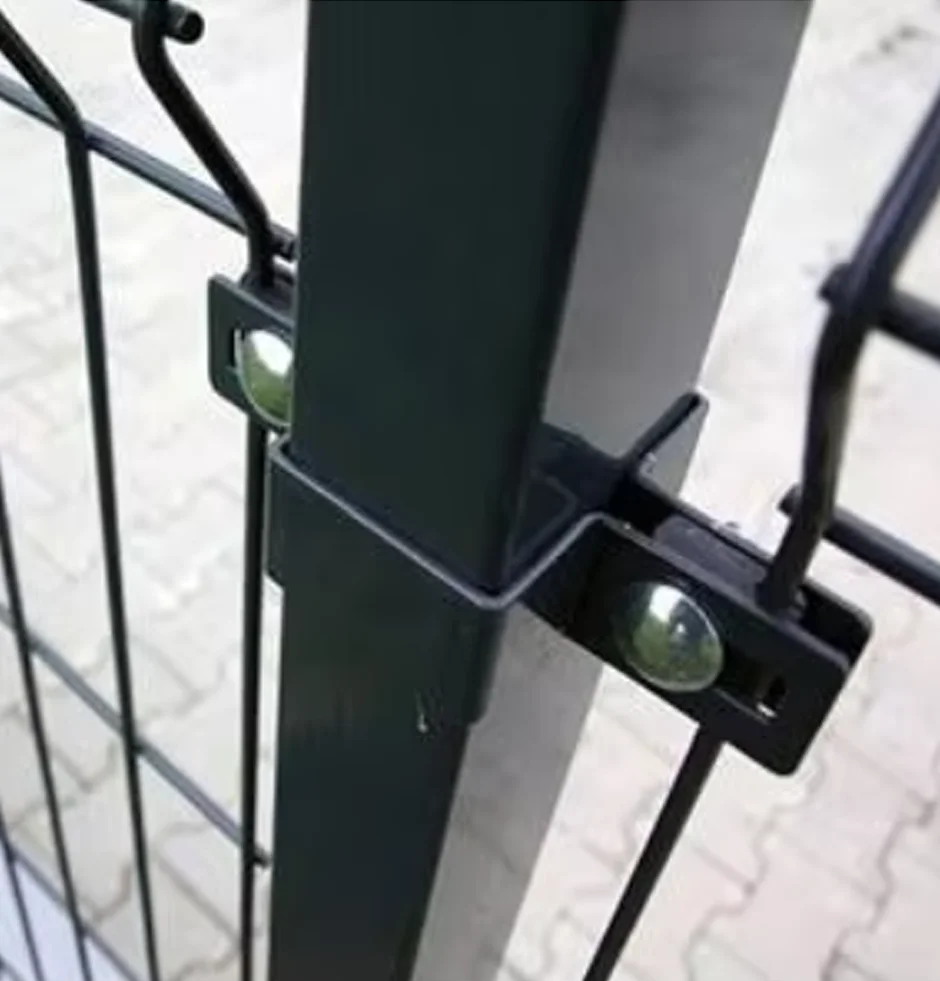 Affordable 3D Welded Wire Mesh Fence with Barbed Wire for Maximum Security in Your Garden