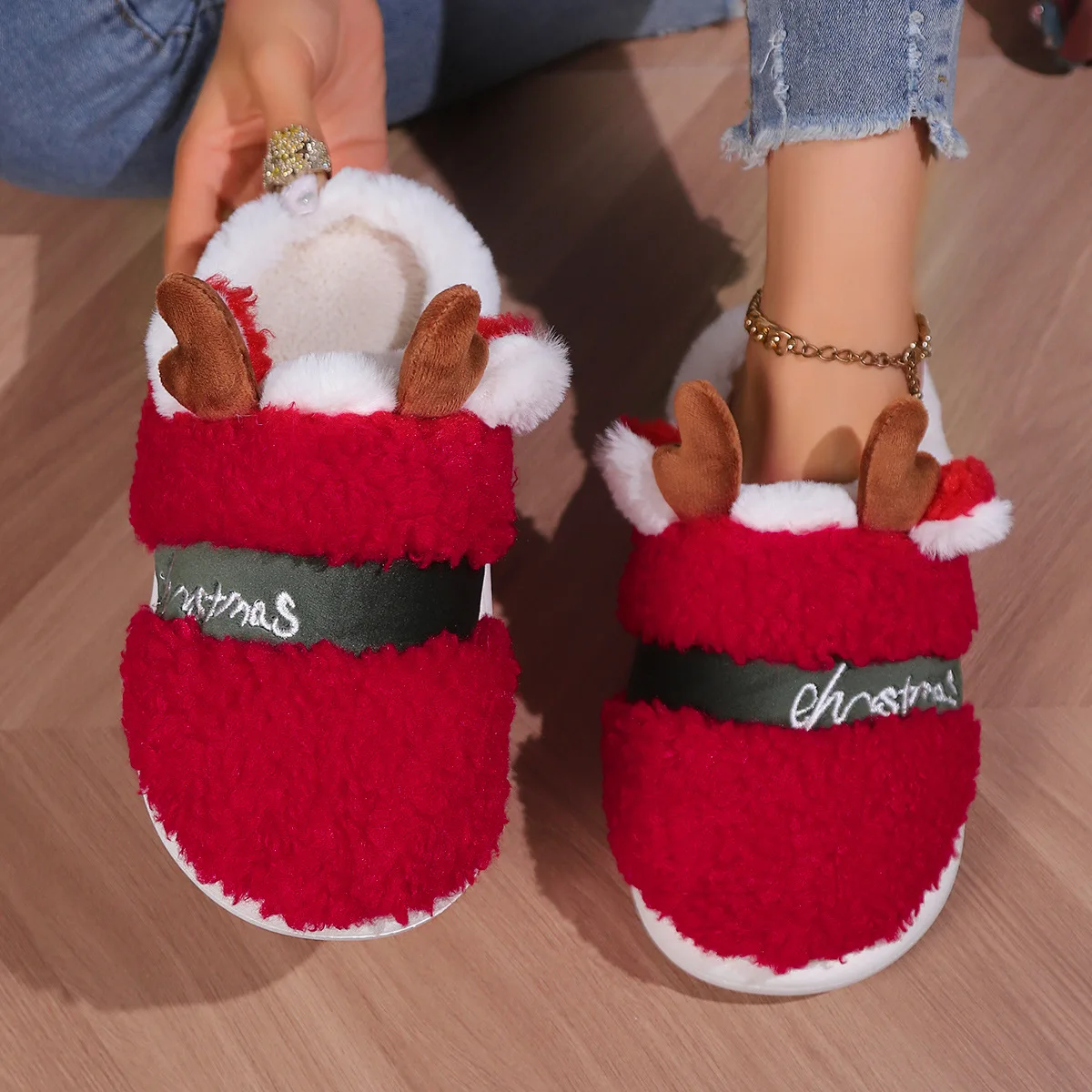 Plush And Thickened Warm Shoes Anti Slip Home Wool Cotton Slippers  Christmas Cotton Cute Antlers Red Slippers