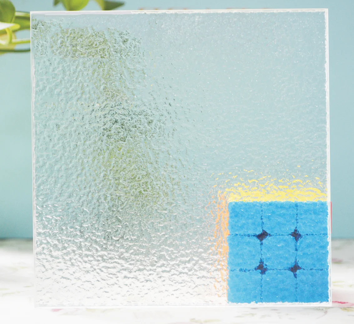 Clear Patterned Glass Stained Glass Puzzle Solid Structure for Outdoor Living Room Dining Hotel Bedroom Apartment Hall Use