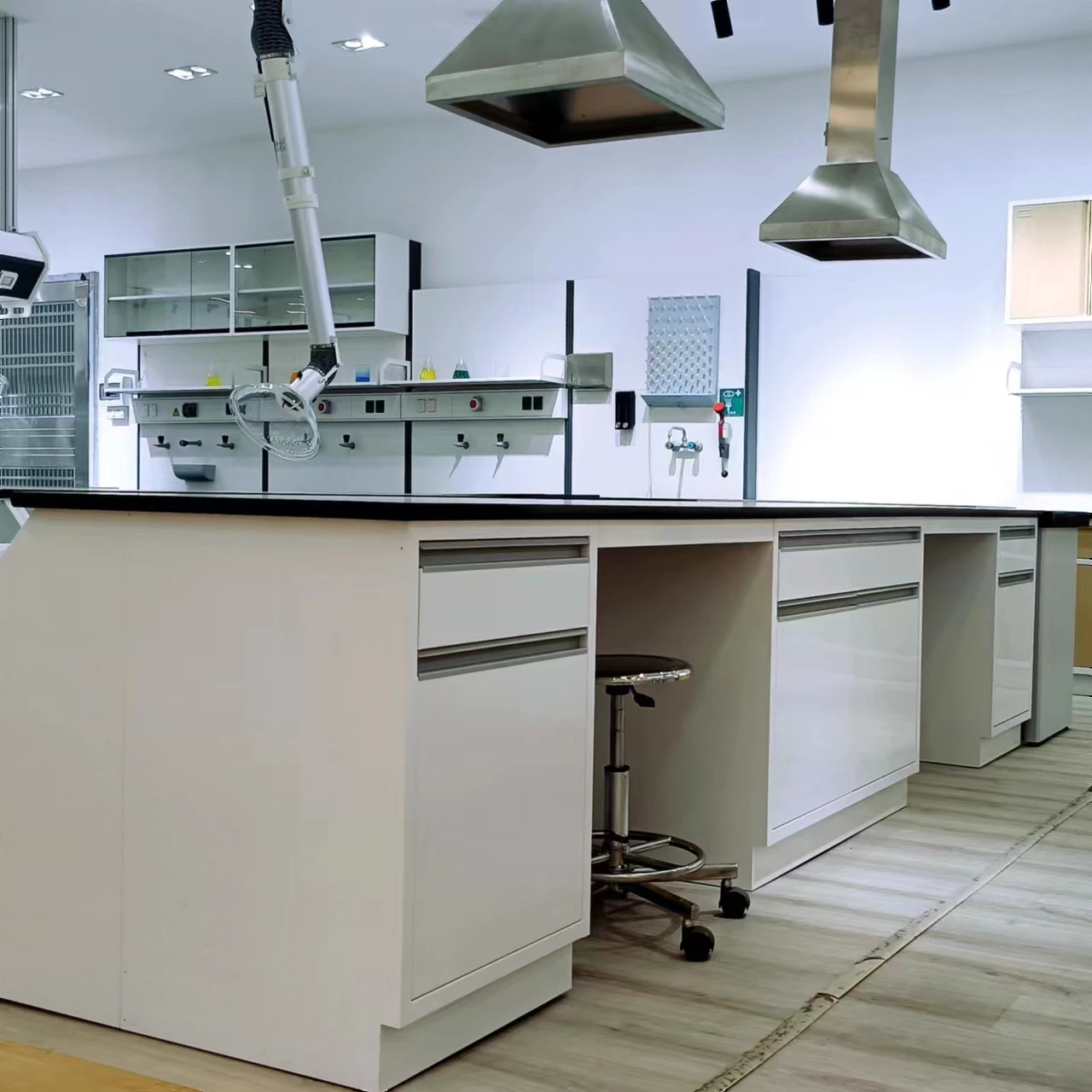 University Lab Biological Tables and Chair Steel Wooden Laboratory Equipment Desk Furniture Bench Modern School Tables ISO9001