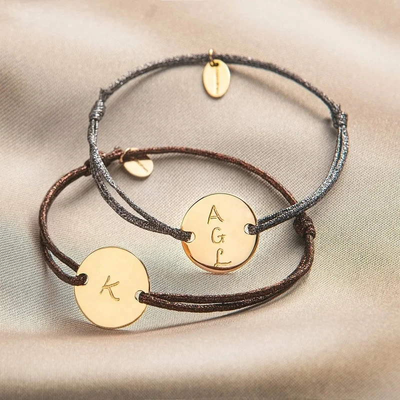 Wholesale custom logo Oval coin heart pendant stainless steel bracelet Female brhelp rope gift bracelet 18K gold