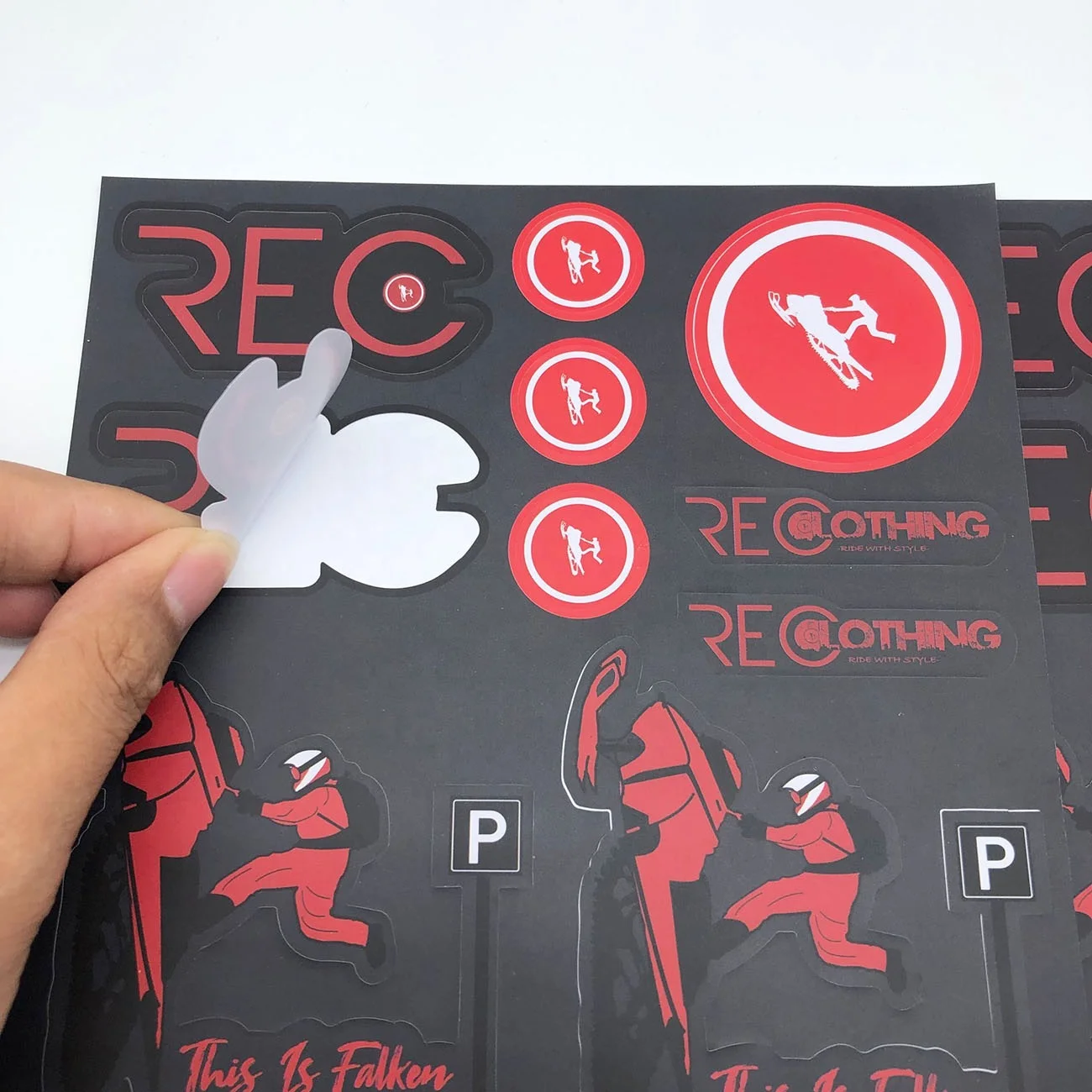 Customized Self Adhesive Anime Stickers Paper Vinyl Logo Printing Kawaii Cute Cartoon Kiss Cut Stickers Sheet