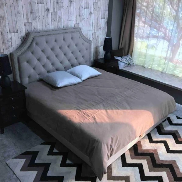 Optional Color Cozy Modern Comfortable Home Furniture Headboard Double Wood King Size Bed