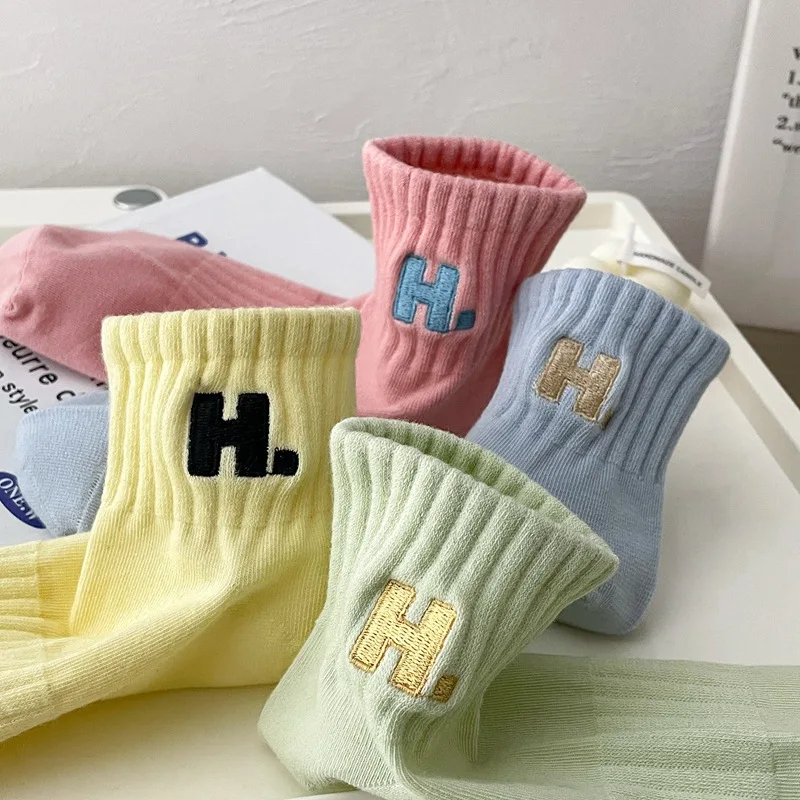 Wholesale Summer Embroidery Letter C H Socks  Low Cut Thin Breathable Cotton Cute Ankle Women Socks Sport Lovely Student Socks