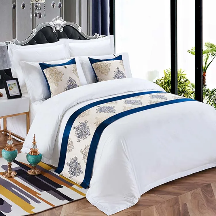 Cheap price hotel custom luxury 4pcs satin stripe bedding sets queen size bed linens