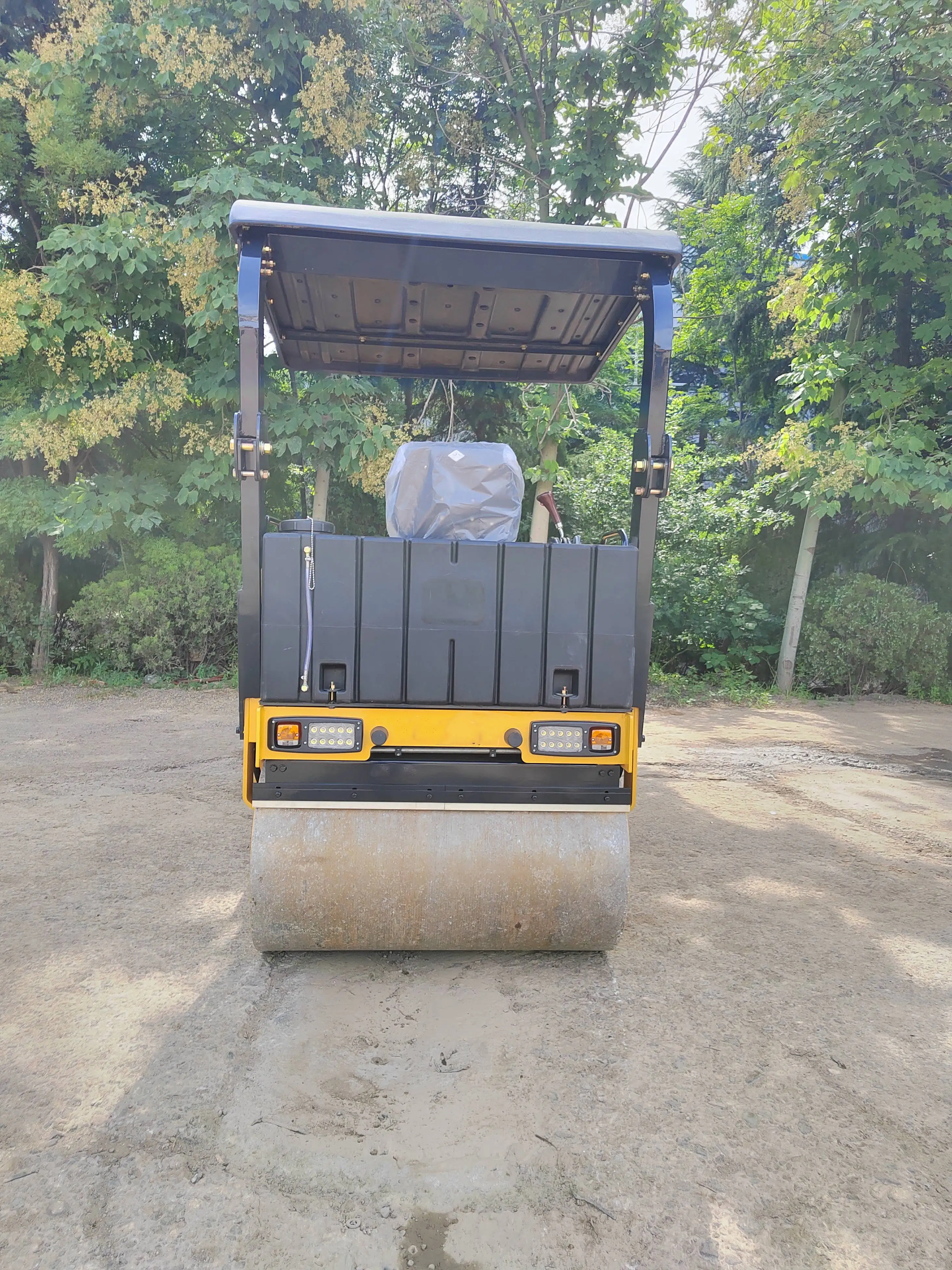 3ton 4ton Hydraulic Double Drum Vibratory Road Roller LTC203 LTC204 Hot Sale